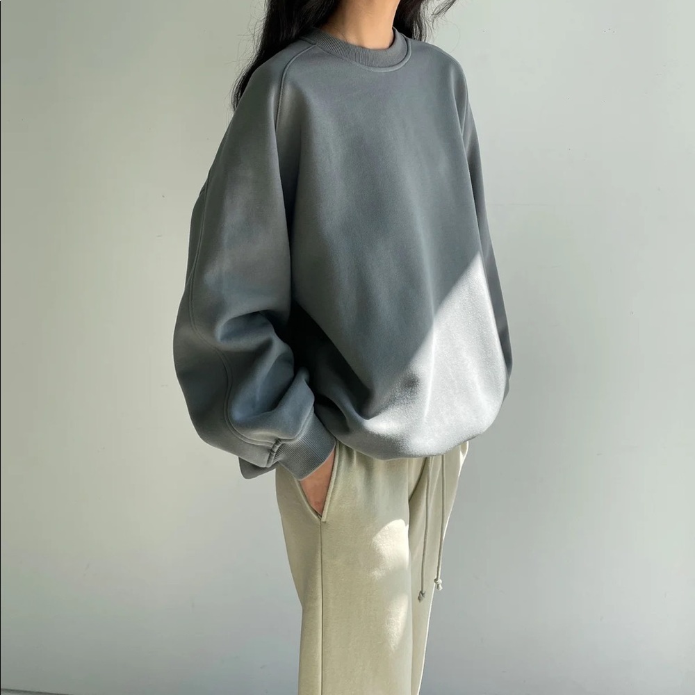 OAK + FORT OVERSIZED CREWNECK
